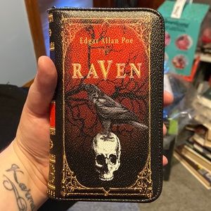 Edgar Allen Poe clutch